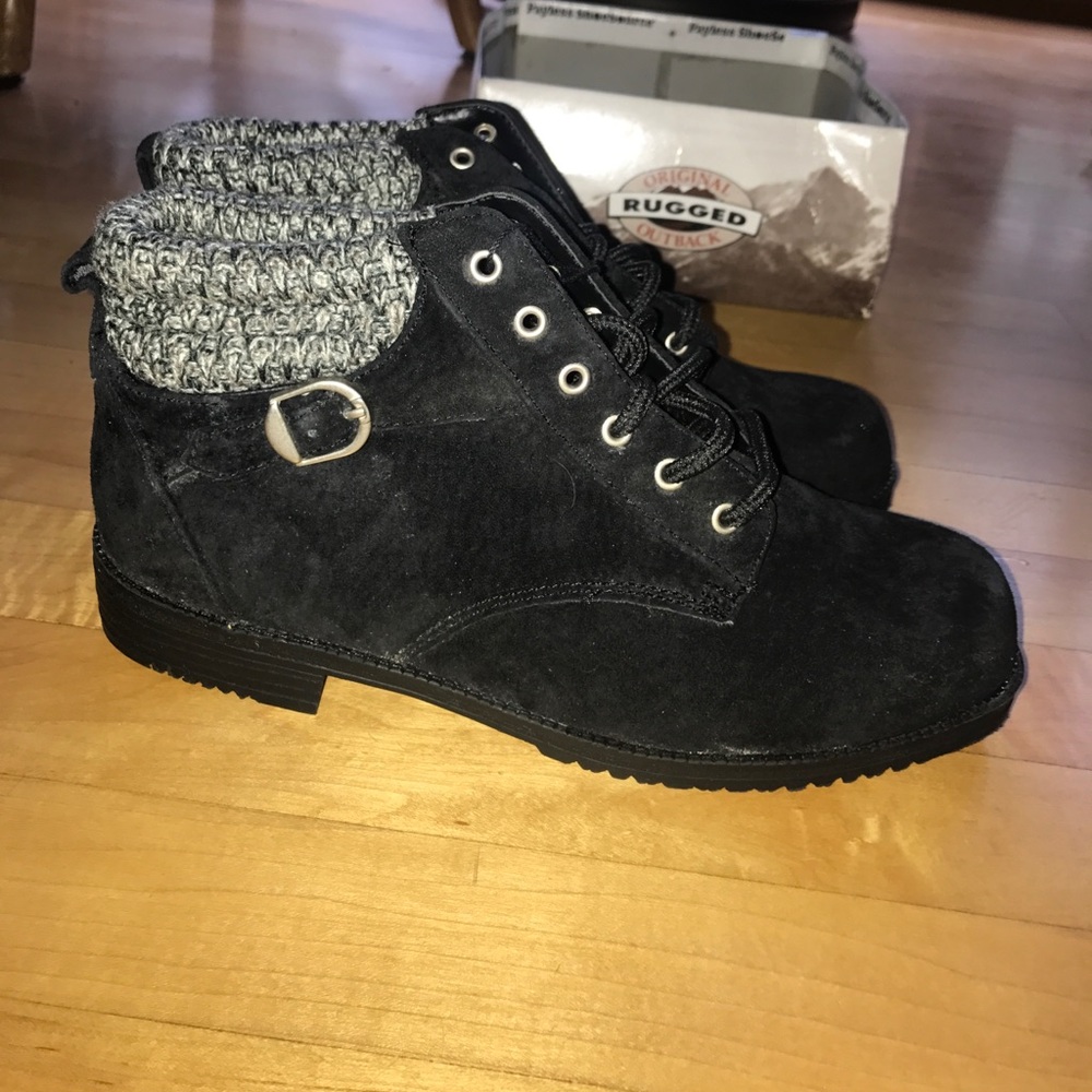 New Women's RUGGED OUTBACK Suede Boots Sz 8