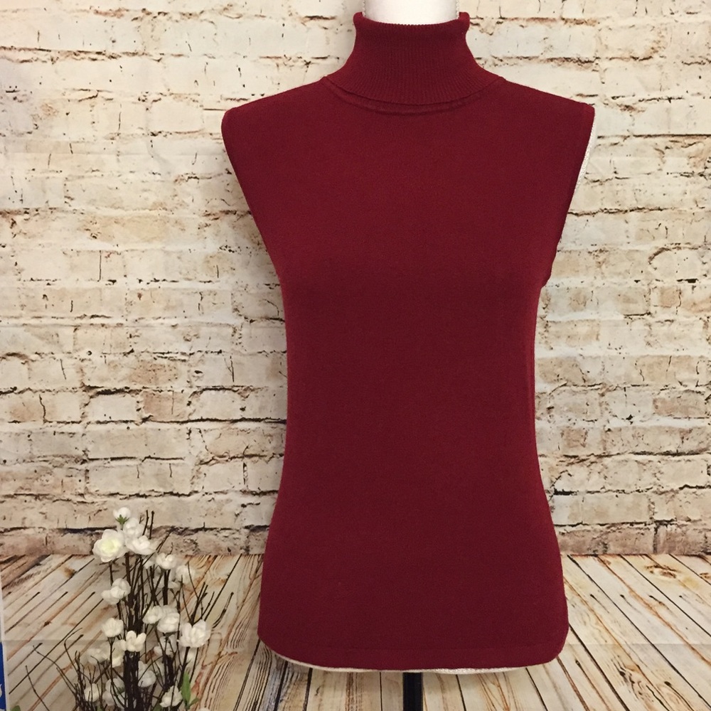 iB Diffusion No sleeve Turtleneck Top