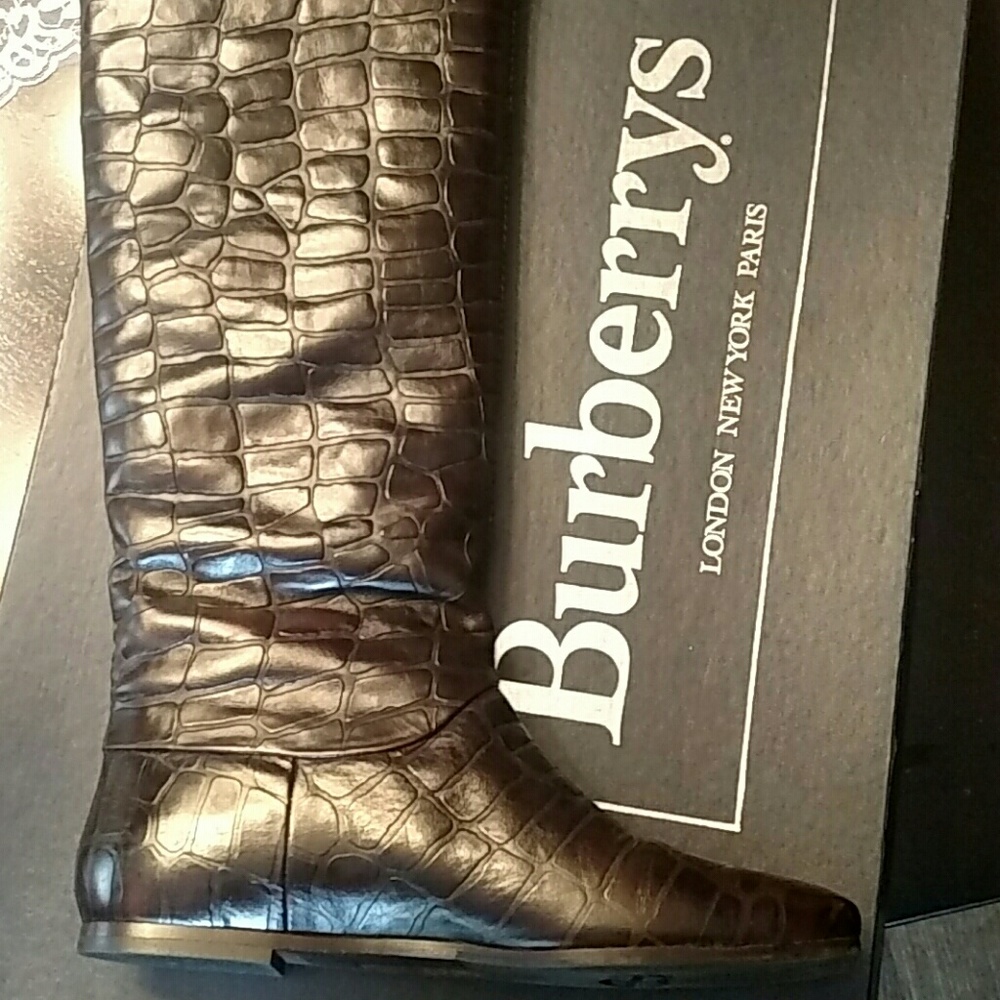 Burberry Boota
