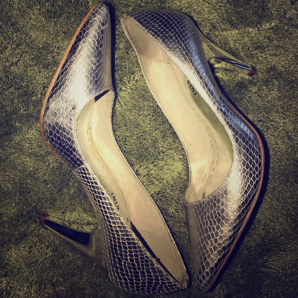Gianni Bini Silver heels✨