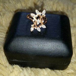 Stunning Ring in Real Gold 6