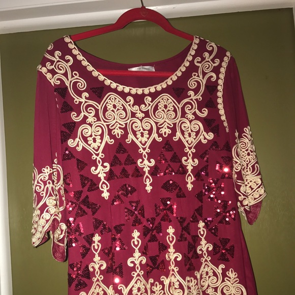 Beautiful ladies blouse/tunic - Picture 1 of 6