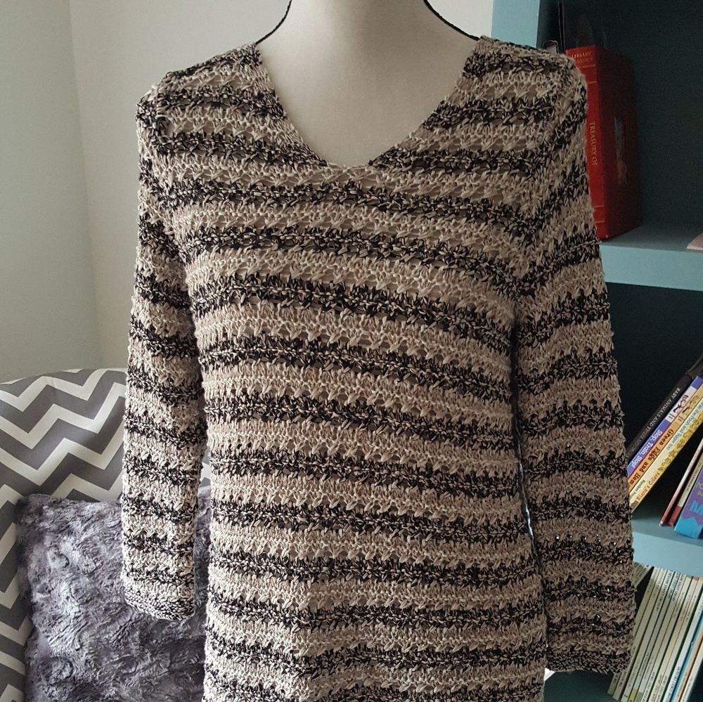 Dana Buchman Open Knit Sweater Black and Brown S