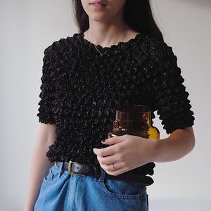 Black crinkle stretchy top