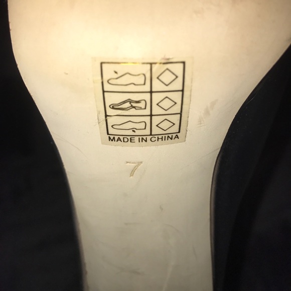 Clear Perspex Heel size 7 - Picture 3 of 3