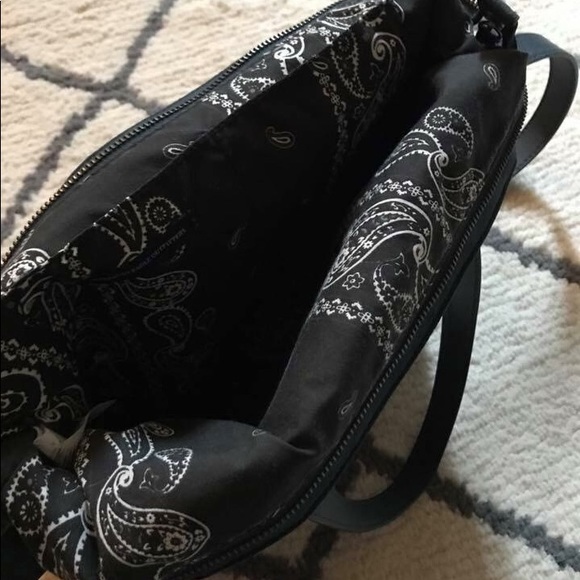 PURSES - Picture 2 of 2