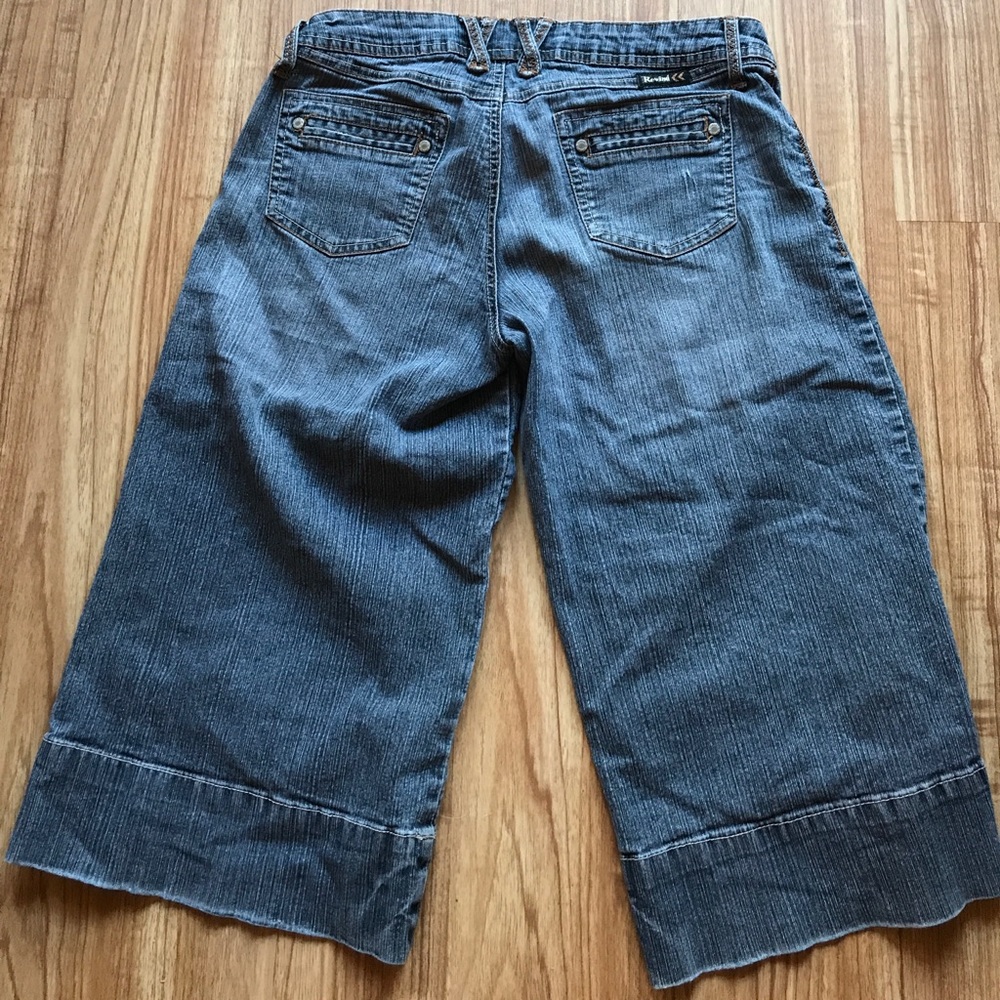 Rewind Capris - Picture 3 of 4