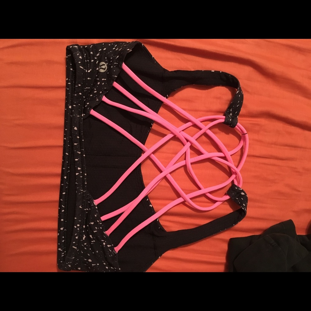 Lulu lemon sports bra