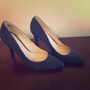 Navy Nine West heels