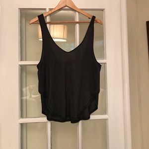 Lululemon tank top black size 4