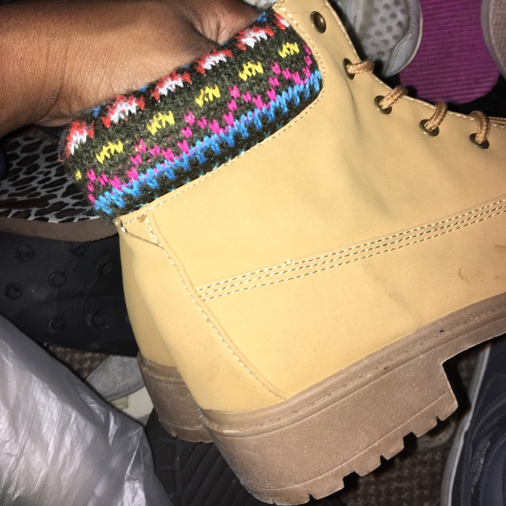 Rue 21 look a like timberlands