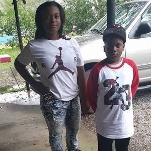 Meet your Posher, Sharon