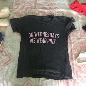 Brandy Melville tshirt