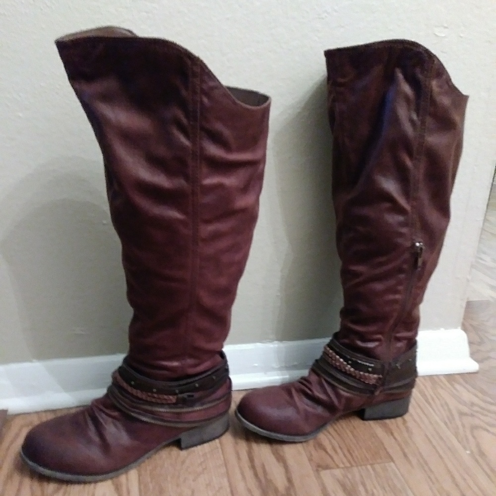 Marvel Brand Leather Boots