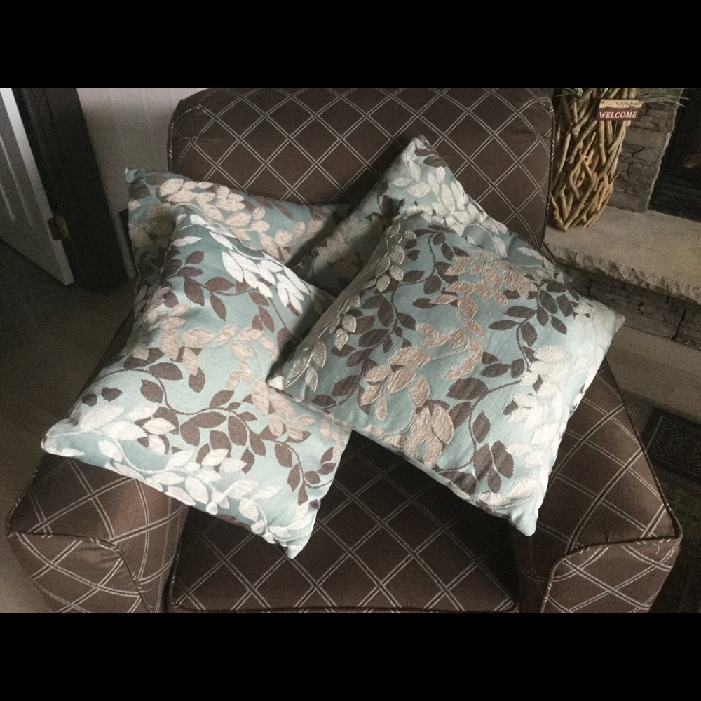 Sold - Picture 2 of 2