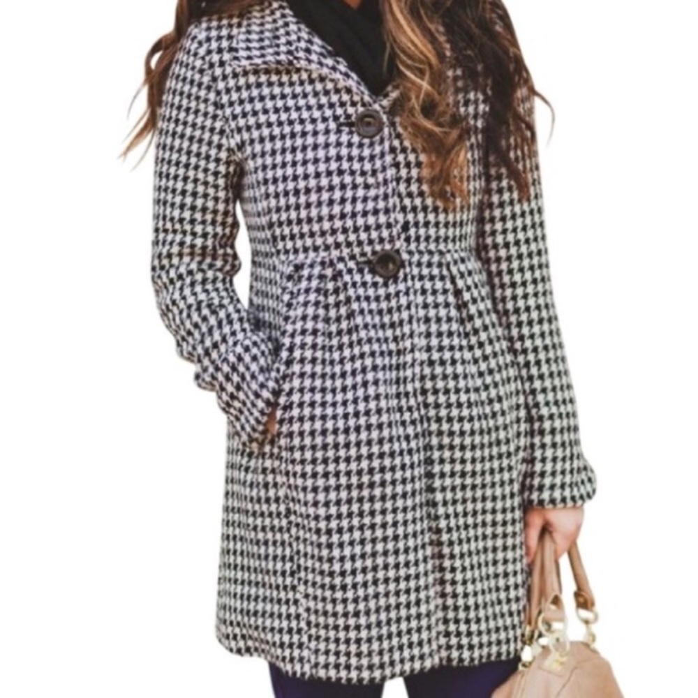 Houndstooth print coat