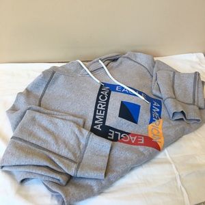 AEO Men’s Graphic Hoodie