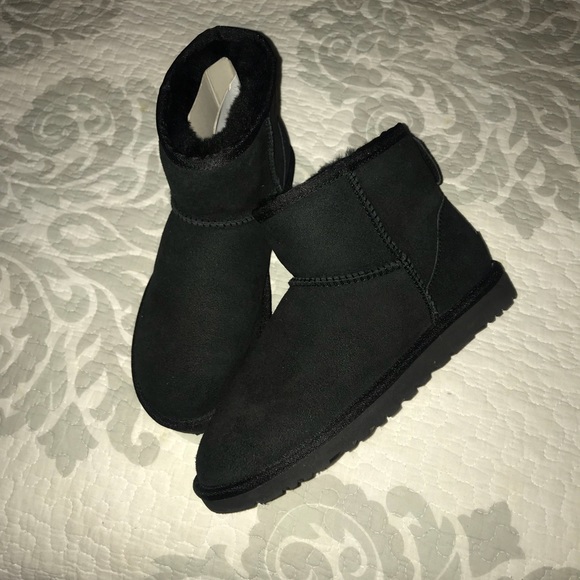 UGG Shoes - 💕NWOB Mini Uggs,Color-Black, Size-6(7 can ware)💕