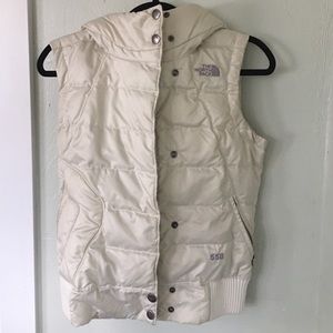 North Face 550 Hooded Vest!