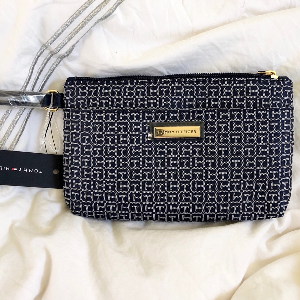 Tommy Hilfiger Navy Wristlet - New With Tag