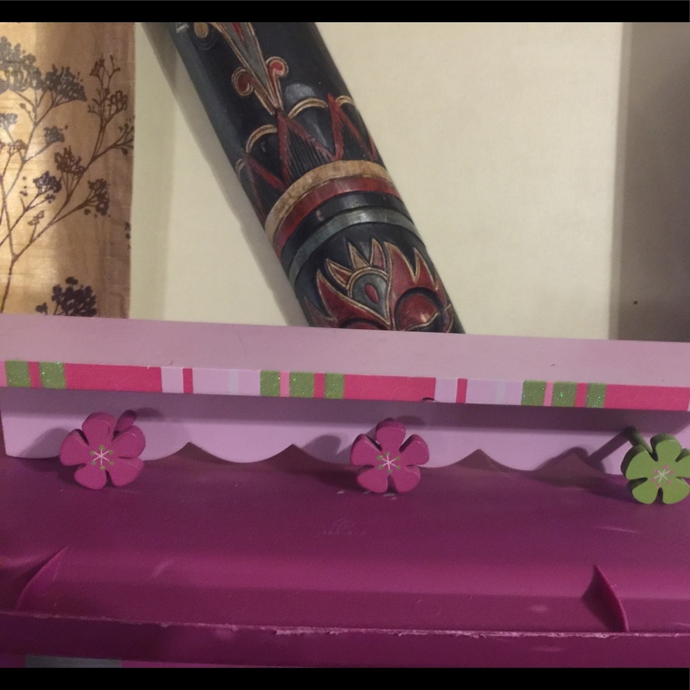 🌸 Flower kids shelf
