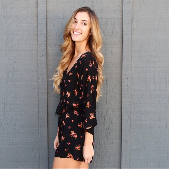 black floral romper - Picture 3 of 6