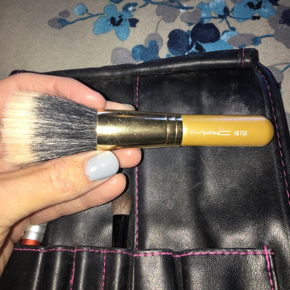 Makeup brush kit - Picture 2 of 4