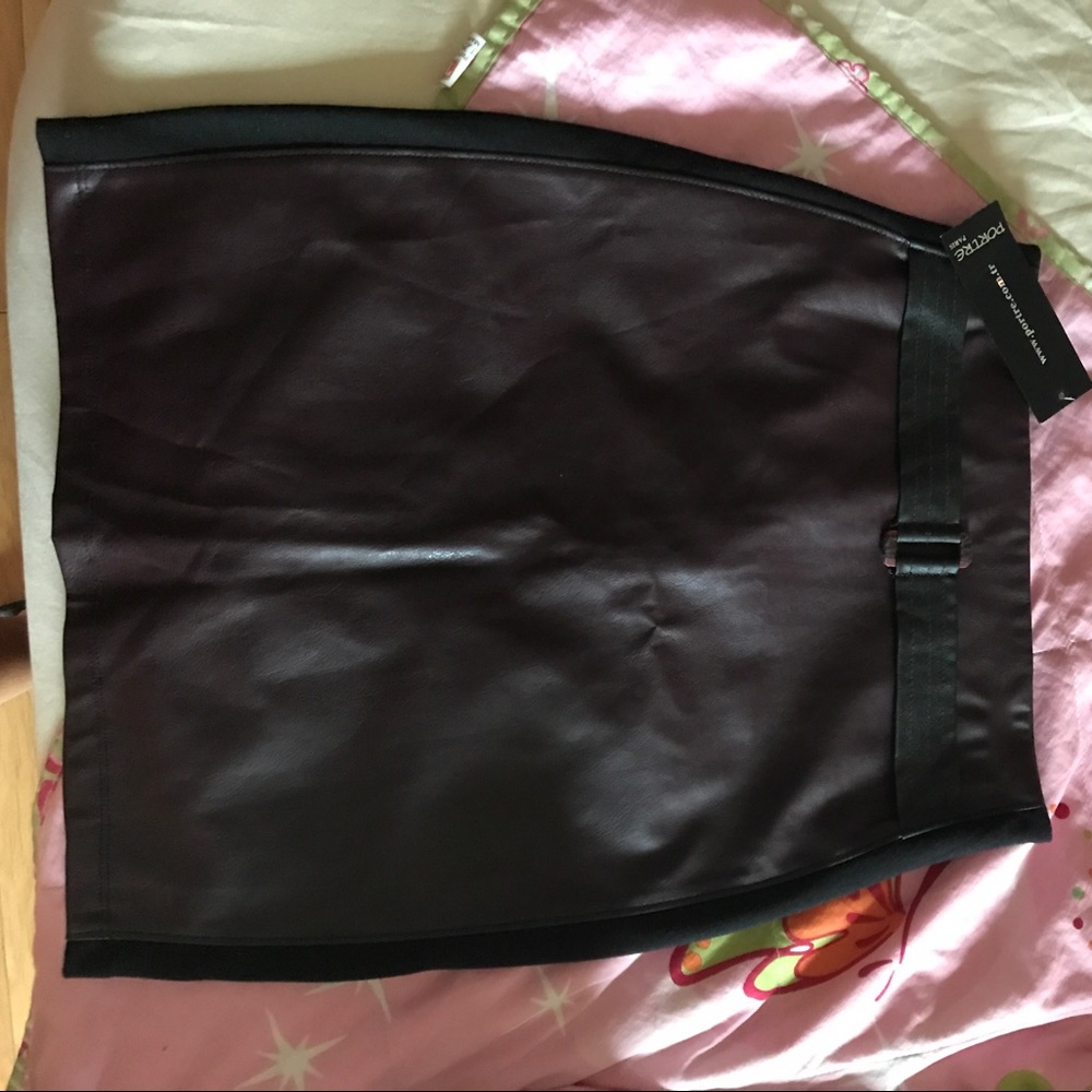 Skirt faux leather