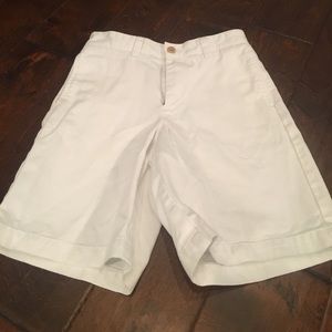 White boys Vineyard Vines shorts- size 3