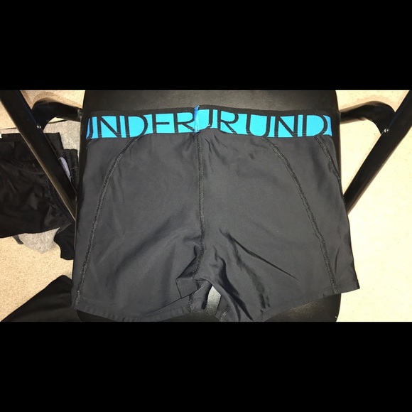 Under Armour Spandex - Picture 2 of 3