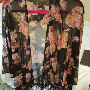 Floral fringed kimono