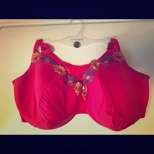 Beautiful brand new cacique bra