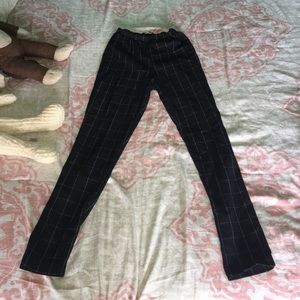 SKINNY LEG BRANDY MELVILLE PANTS