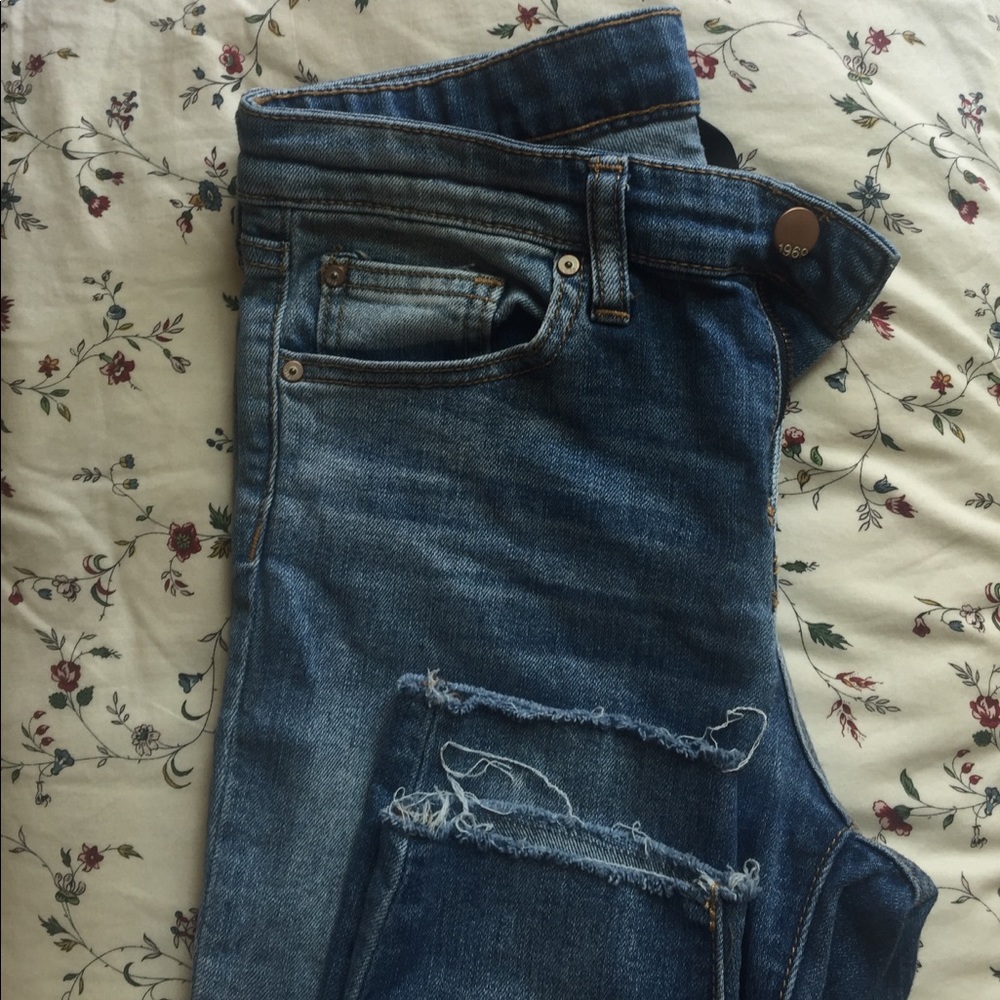 Gap high waisted jeans sz 26
