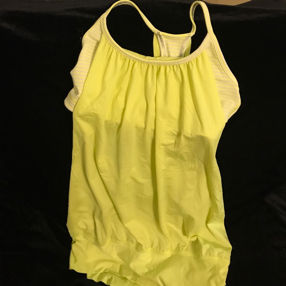 Lululemon flowy tank (size 6)