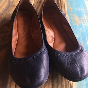 Lucky Brand Emmie2 Navy flats 7.5