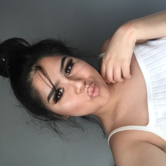 Meet your Posher, Luz - Picture 4 of 7