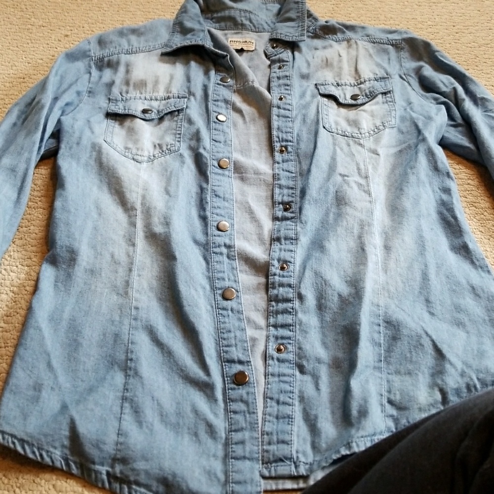 Jean style blouse.