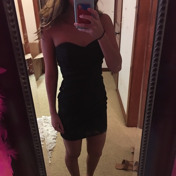 Dress - Picture 4 of 5