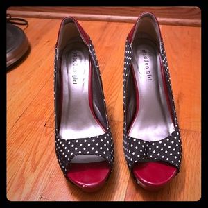 Madden Girl Black/White/Red Heels Size 8.5