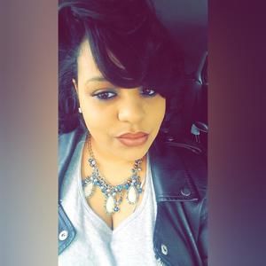 Meet your Posher, Monique