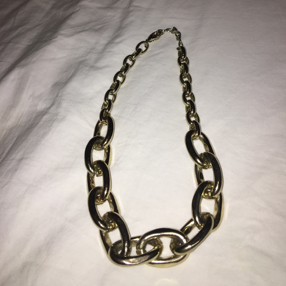 Gold chain necklace