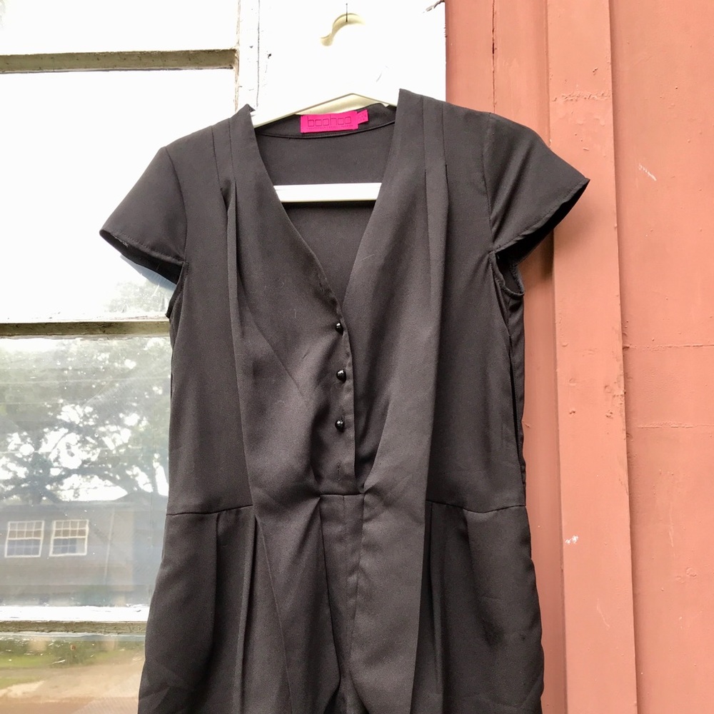 👽Vintage BooHoo Tuxedo Romper👽