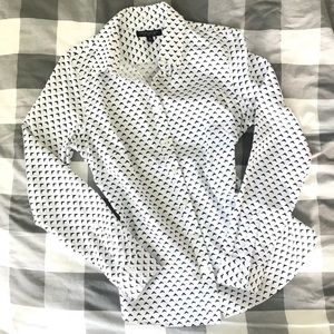 Banana Republic fitted collar shirt