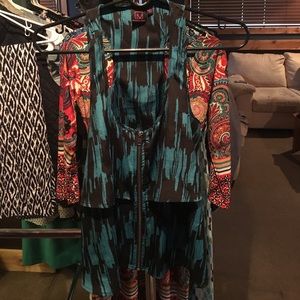 Sleeveless crop top with zipper