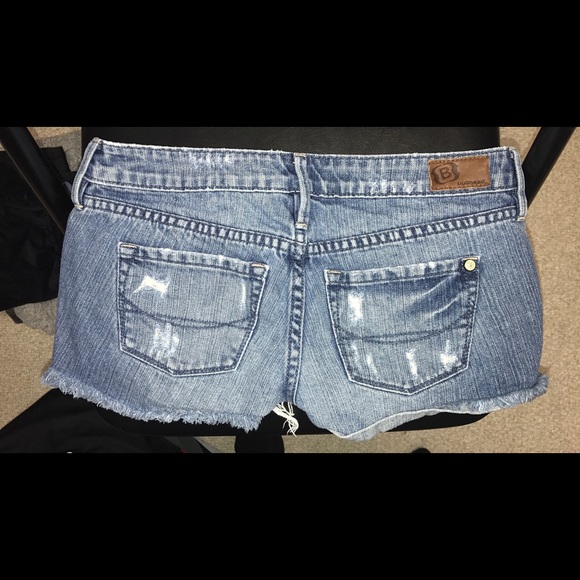 Bullhead Jean Shorts - Picture 2 of 3