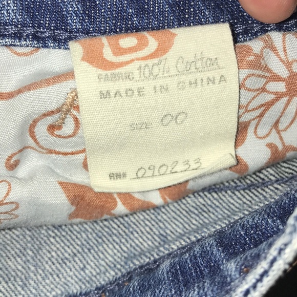 Bullhead Jean Shorts - Picture 3 of 3