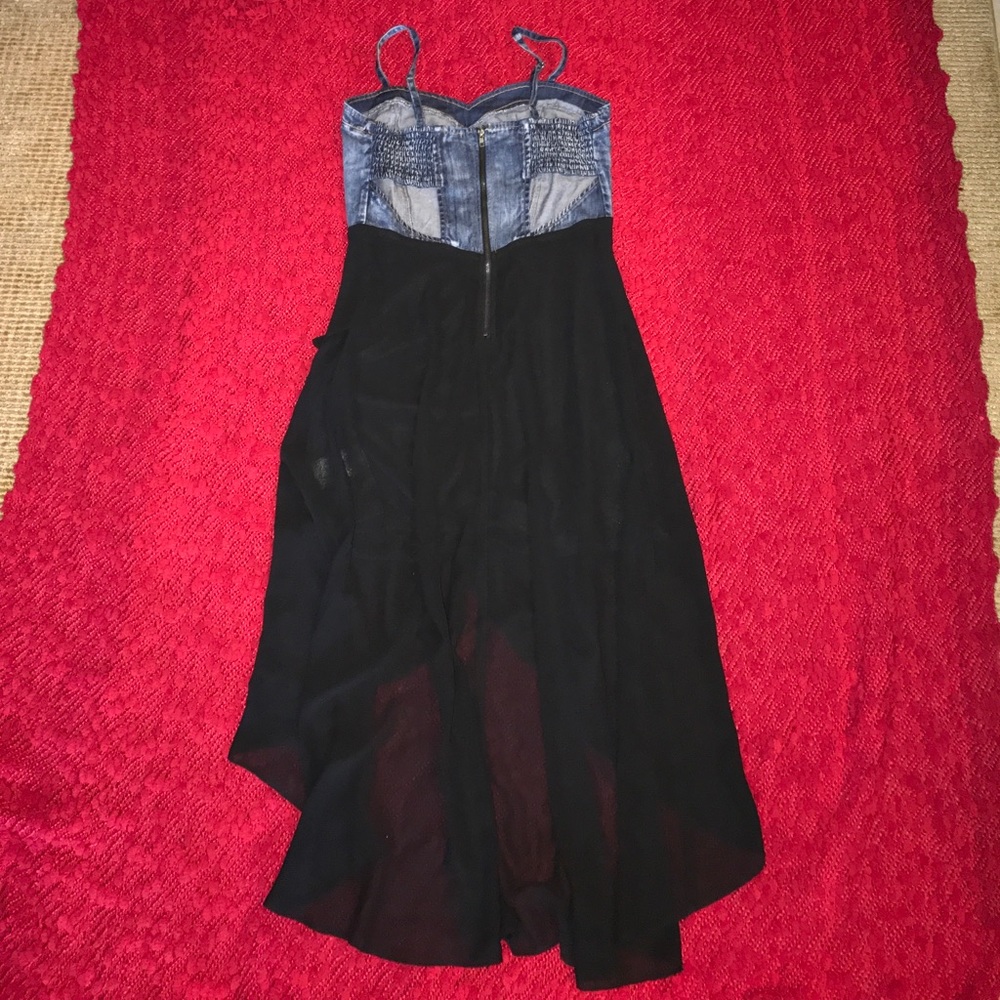 Dress. - Picture 2 of 3
