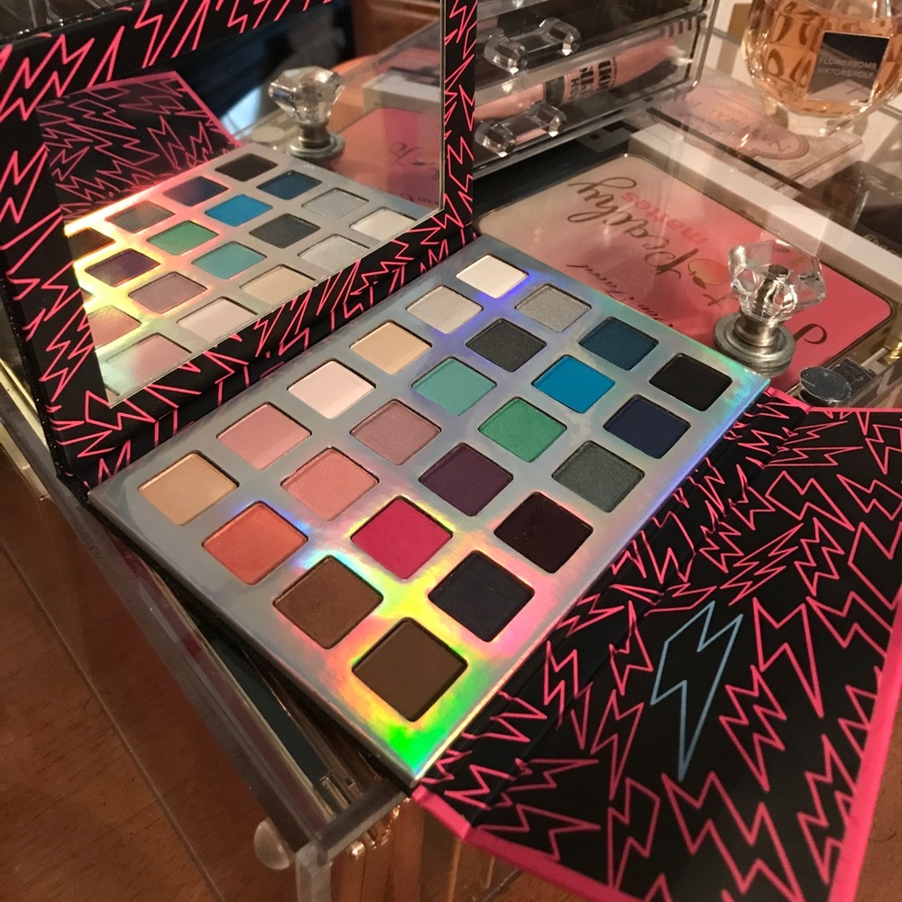 Jem and the holograms
