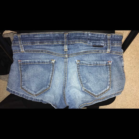 Fragile Jean Shorts - Picture 2 of 3